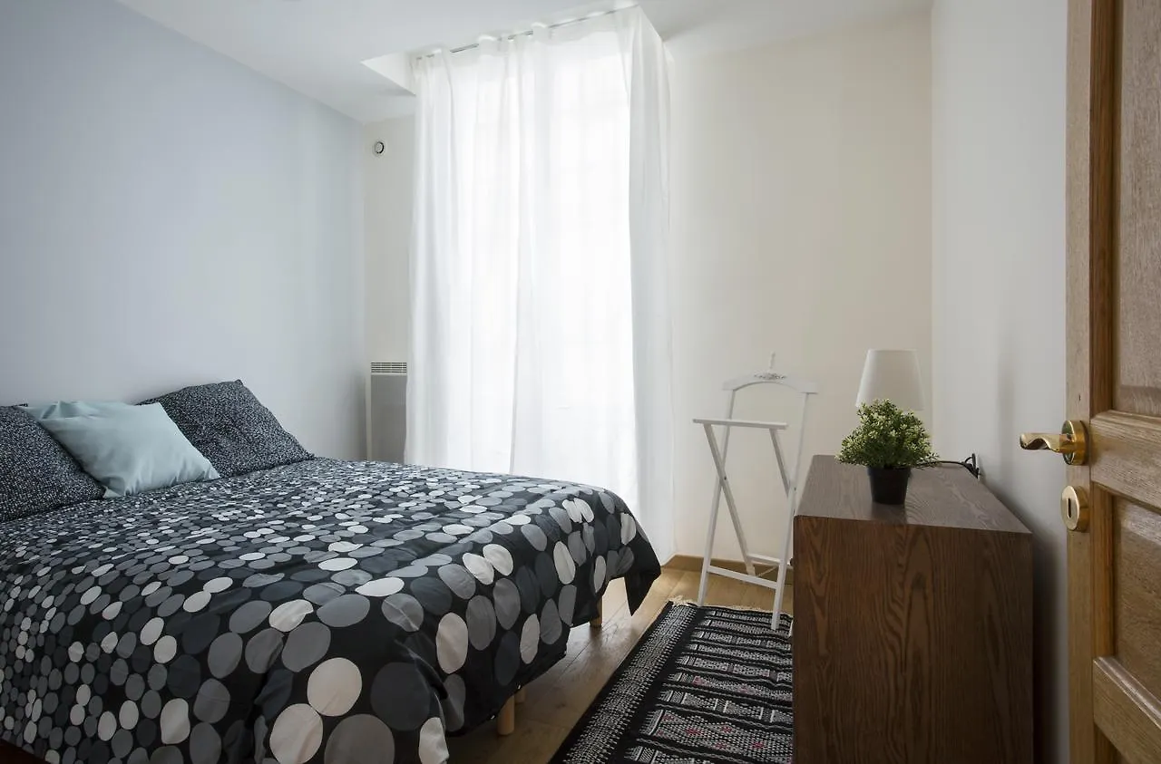 Appartamento Rue Du Temple - Le Marais With Ac Parigi